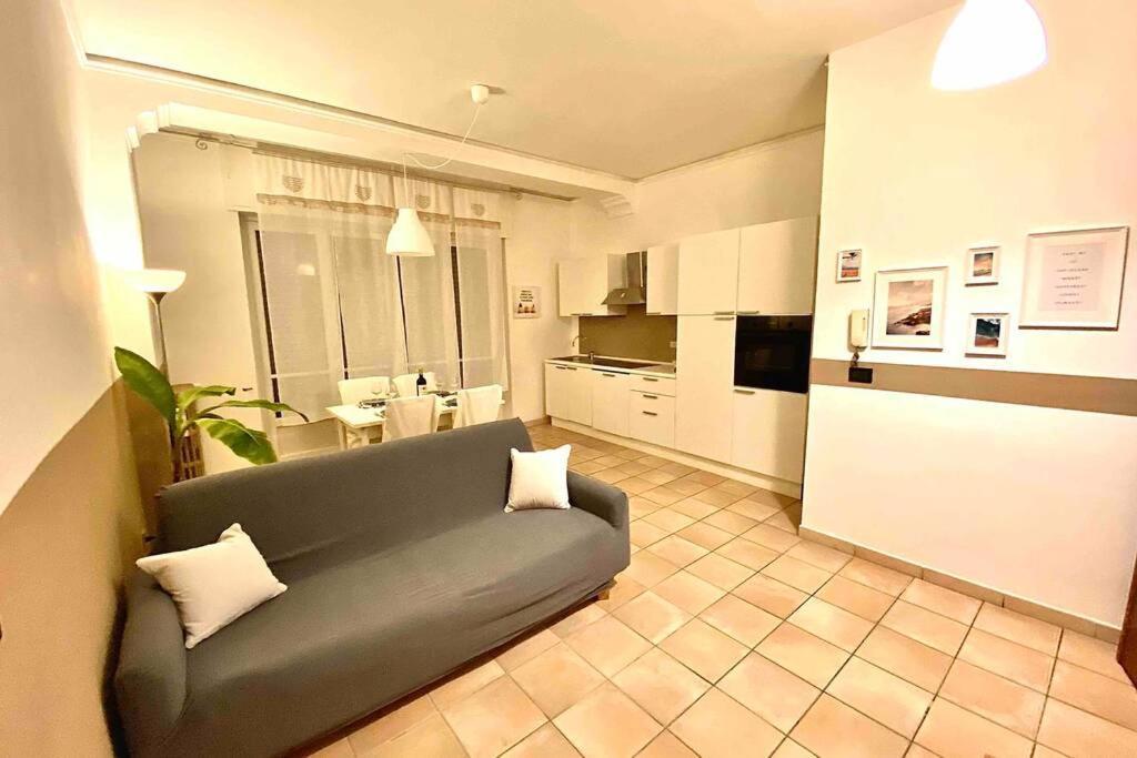 Appartamento Cozy In Super Centro! 阿斯蒂 外观 照片
